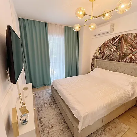 Luxury Cozy Flat - North